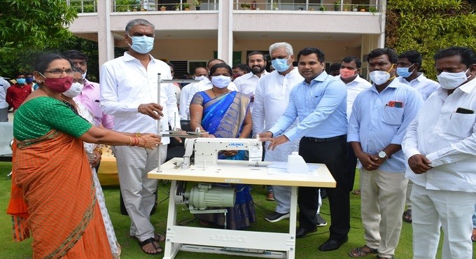Kalyana Lakshmi cheques distributed in Siddipet
