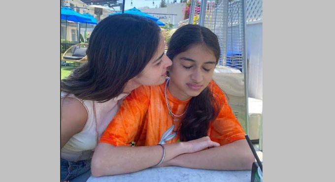 Ananya Panday shows off her bond with younger sister in a series of clicks