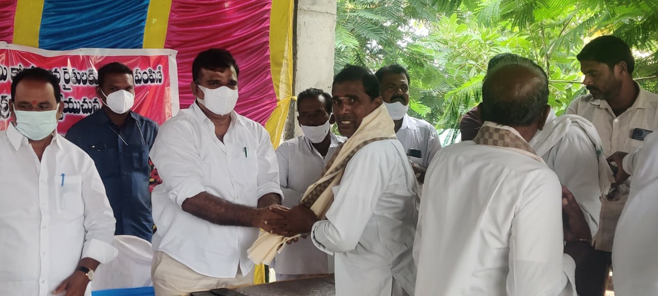 Andole MLA solves road issues