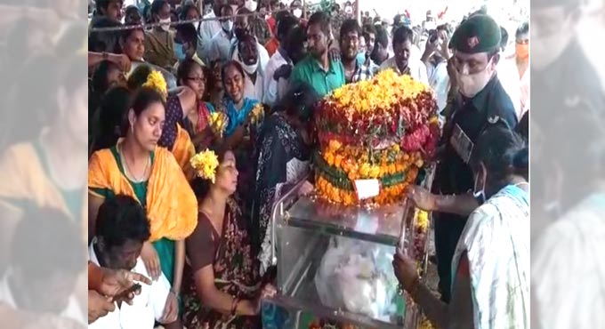 Body of Andhra jawan who died in J-K reaches his native village
