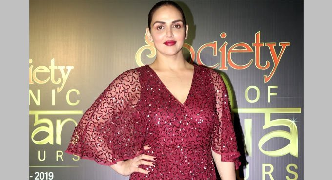 Bollywood actress Esha Deol teams up with Ajay Devgn