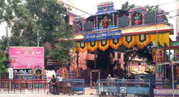 Hyderabad: Traffic curbs around Ujjaini Mahankali Temple for Bonalu