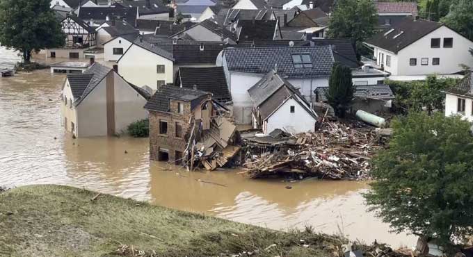 7 dead, many missing in Germany floods