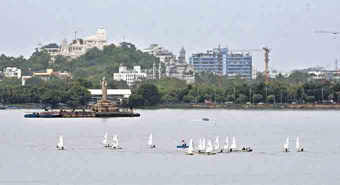 TSDPS forecasts moderate showers in Hyderabad