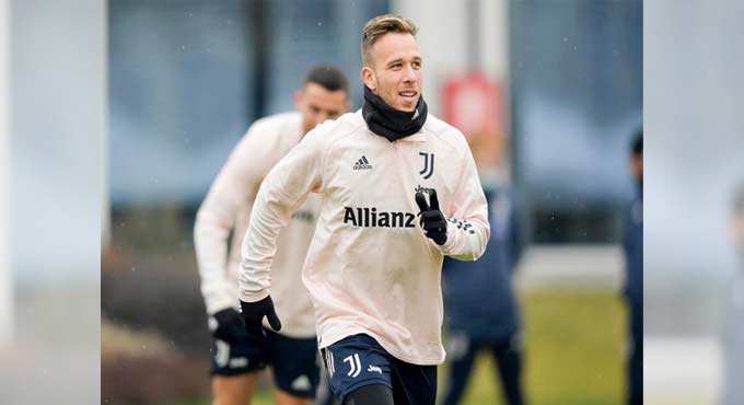 Juventus midfielder Arthur Melo to miss two months after surgery