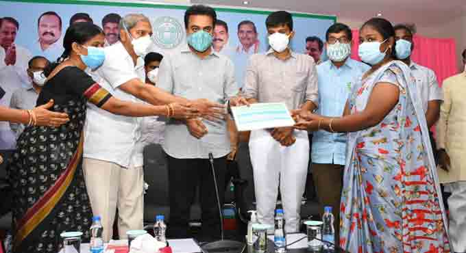 All eligible persons to get new ration cards: KTR