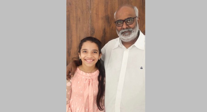 Keeravani introduces young singer who crooned song for ‘RRR’