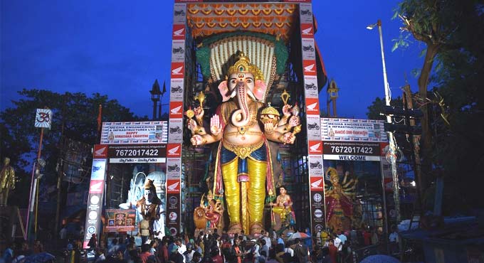 Khairatabad Ganesh to be 30 feet tall this year