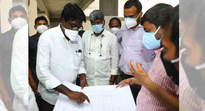 Speed up Khammam Municipal Corporation building works, officials told