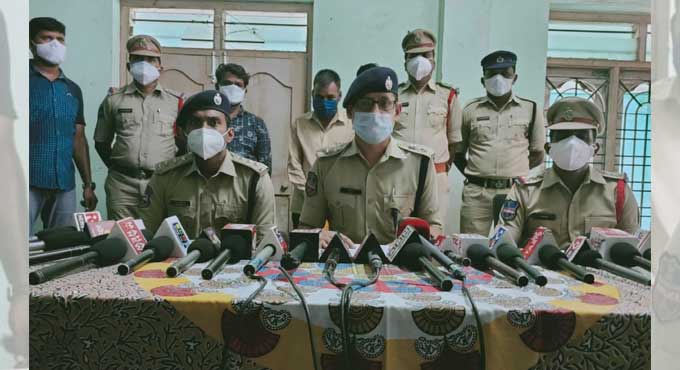 Kothagudem: 1,005 kg ganja worth Rs 2.01 cr seized, two arrested