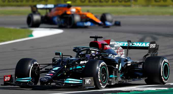 Lewis Hamilton roars back to victory in British Grand Prix