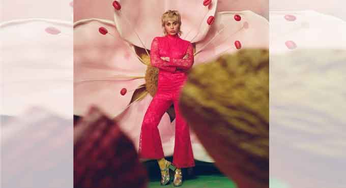 Check out how Miley Cyrus stars in the Gucci campaign