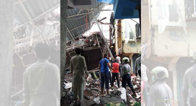 Four killed, 10 injured in Mumbai house collapse