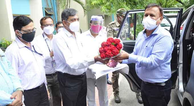 NTPC regional executive director visits Ramagundam