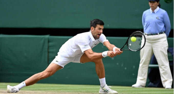 Djokovic reaches 10th Wimbledon semifinals