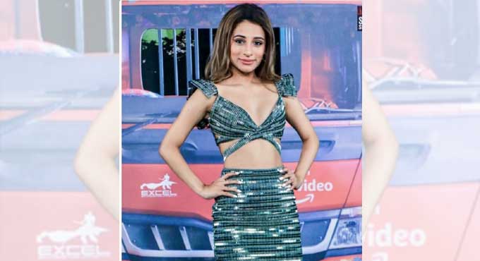 Shlokka Pandit encourages Covid warriors to break barriers