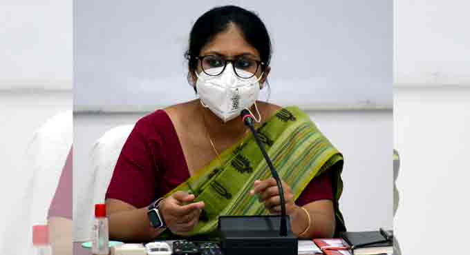 Ensure speedy disbursal of loans: Adilabad Collector