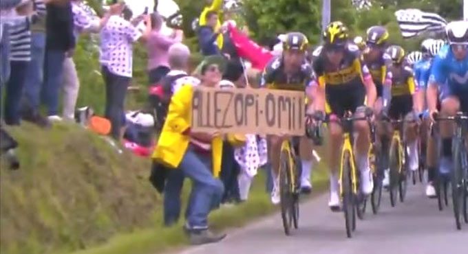 Spectator involved in Tour de France Day 1 crash arrested