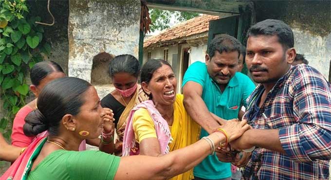 Man attempts suicide, alleges cheating by fertiliser trader in Bhupalpally