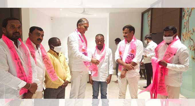 Two councillors return to TRS within 24 hours