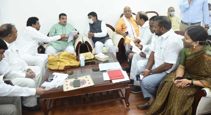 Recognise new National Highways in Telangana: TRS MPs