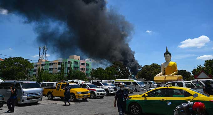 Blast at Thai factory shakes Bangkok airport, area evacuated