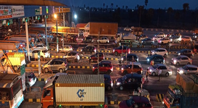 Toll collection rises to Rs 2,576.28 crore in June: NHAI