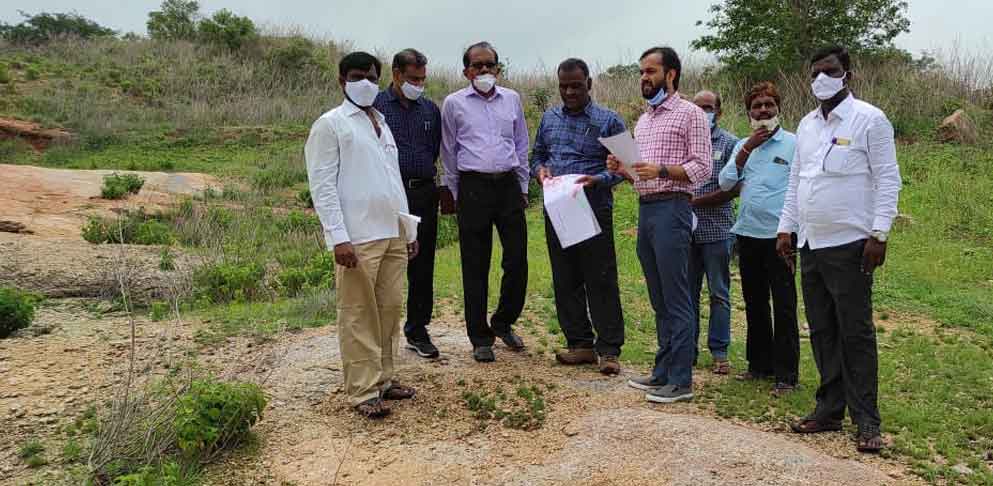 Officials preparing detailed report on govt lands in Vasalamarri
