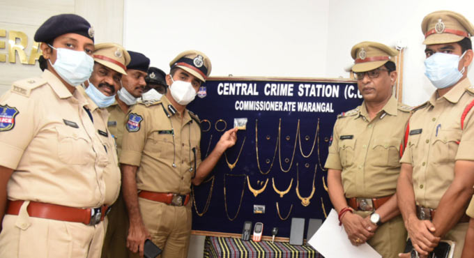 Warangal: Two woman thieves arrested, Rs 24 lakh property seized