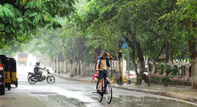 Cloudy and breezy Sunday for Hyderabadis; rains at isolated places