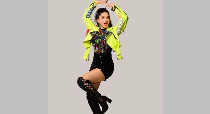 Sunny Leone takes to cycling, makes it glamorous and how!