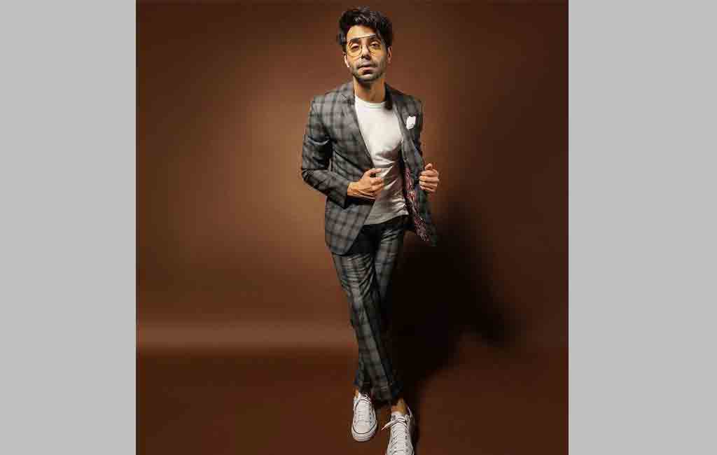 Aparshakti Khurana shares a glimpse of his newborn daughter