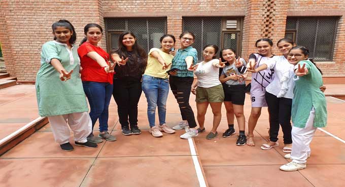 CBSE class 10 results out, 99.04% students declared passed