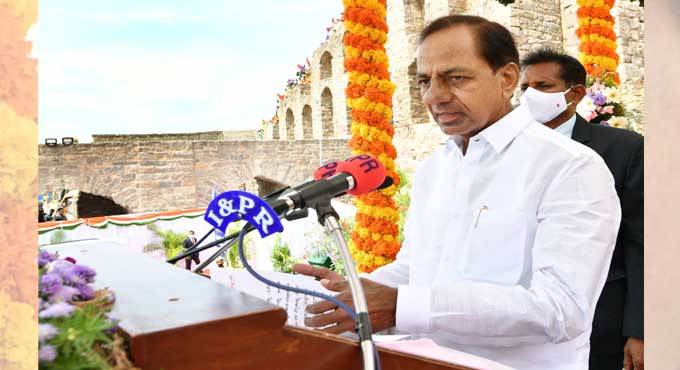 Telangana witnessing qualitative, quantitative development across sectors: KCR