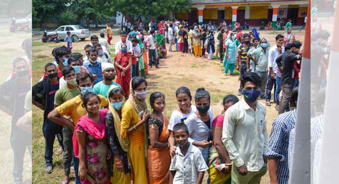 COVID-19: India records 42,625 cases and 562 deaths in a day