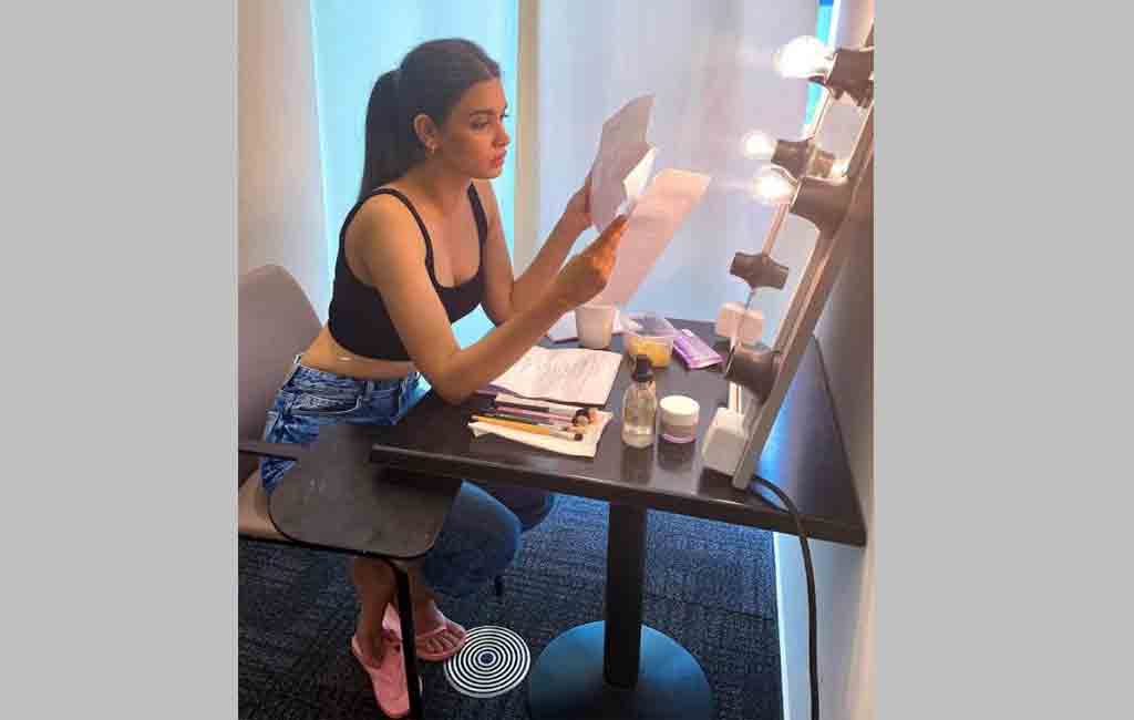 Diana Penty kick-starts prep for her upcoming project, shares first glimpse 