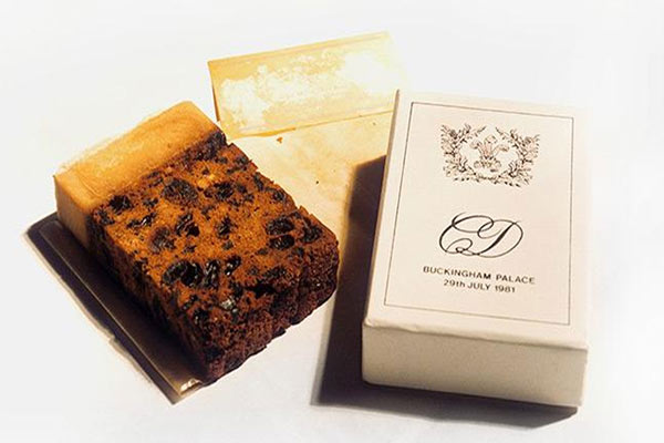 Charles and Diana’s cake sells for 1,850 pounds
