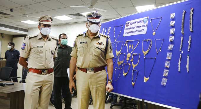 Burglar arrested, property worth Rs 18 lakh seized in Hyderabad