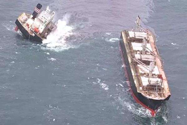 Watch: A 39,910-tonne vessel splits into two pieces in Japan harbour