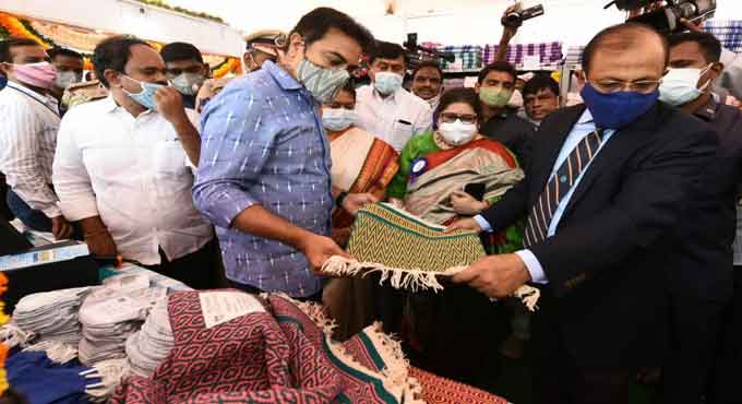 Telangana enabling growth of handloom weavers: KTR