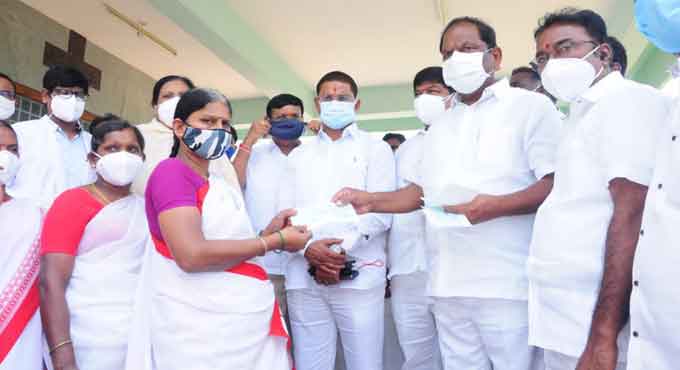 Govt to develop hospitals with Rs 4,000 crore: Koppula