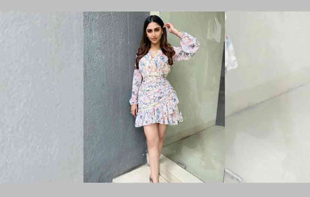 Krystle D’Souza shares ice-breaking moment with Big B