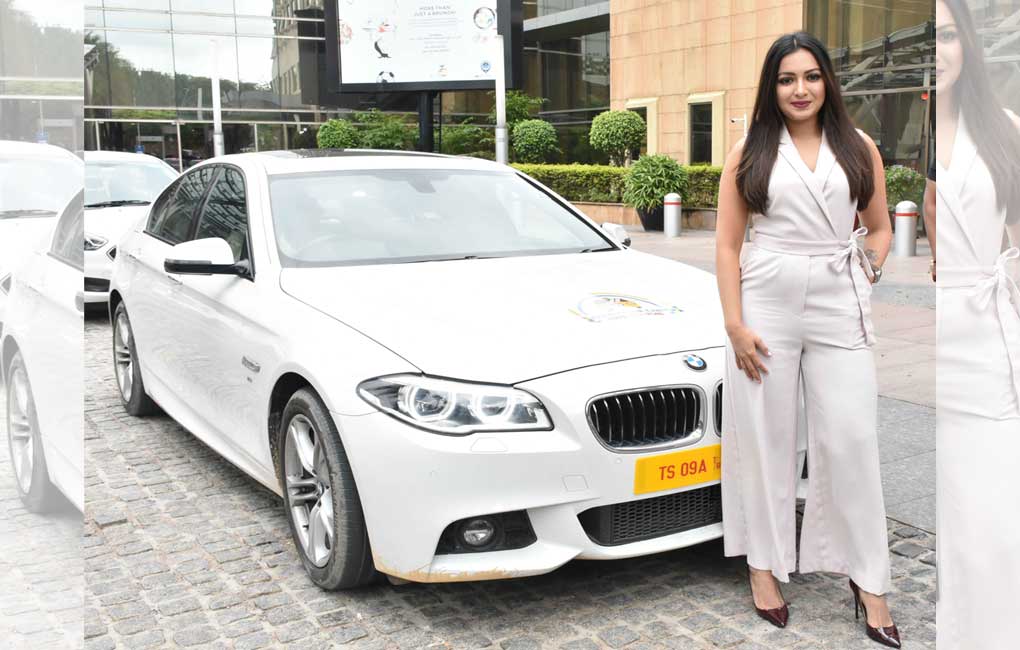 Limousine Cabs launches services in Hyderabad