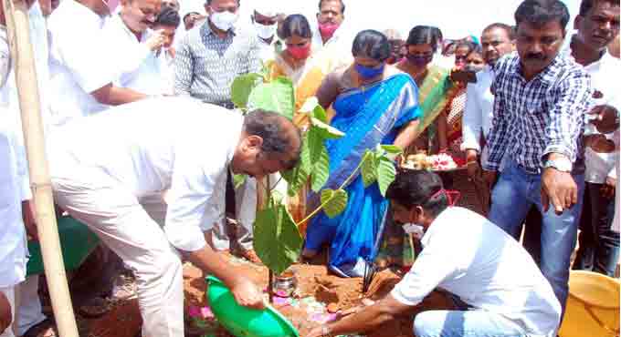 Mega Park near Manjeera dam: Medak MP