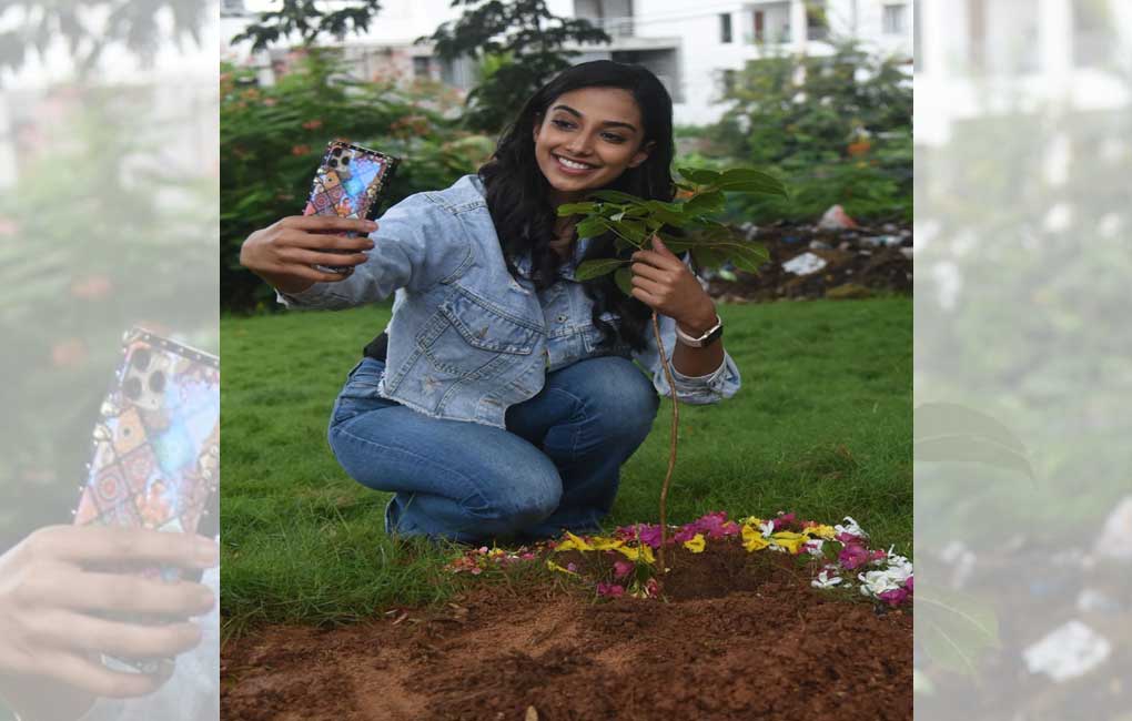 Actor Meenakshi Chaudhary gives thumbs up to Green India