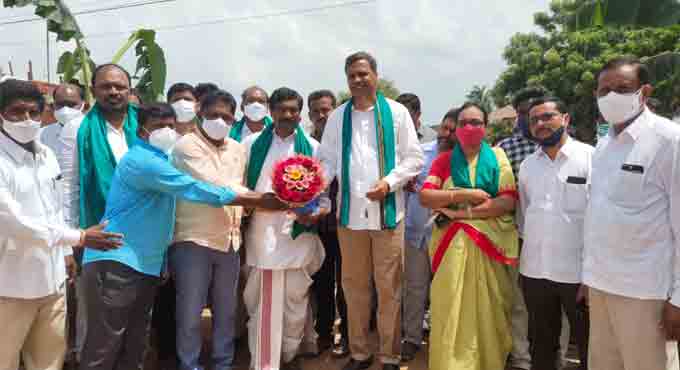 Warangal: MLC Palla inaugurates DCCB branch in Dharmasagar