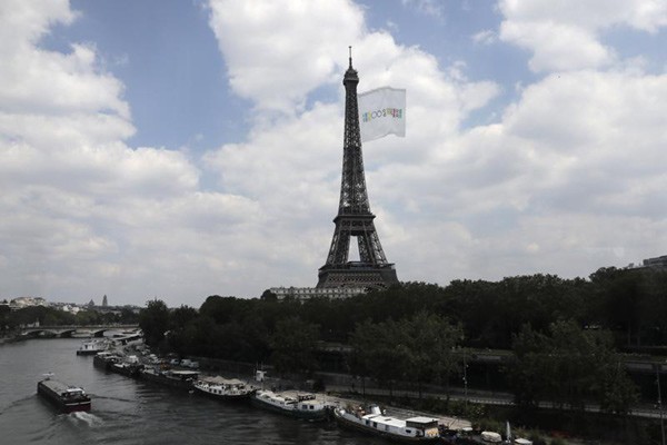 Paris to fly ‘biggest Olympic flag ever’, attempts to break records
