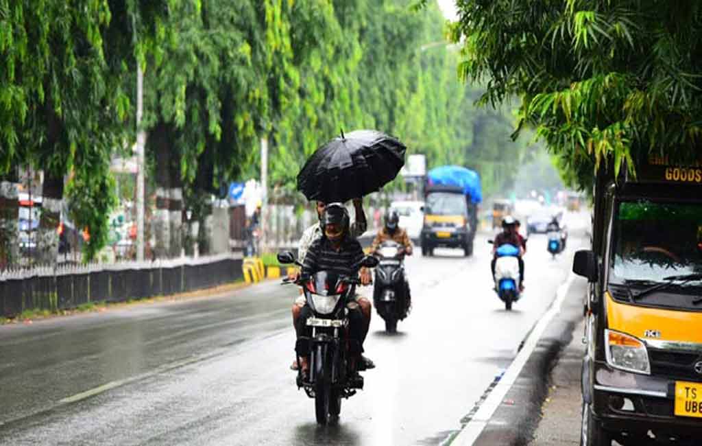 Heavy rains across Hyderabad bring down temperatures 