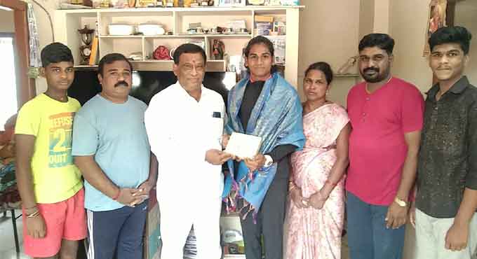SATS chairman lauds Telangana athlete Nandini