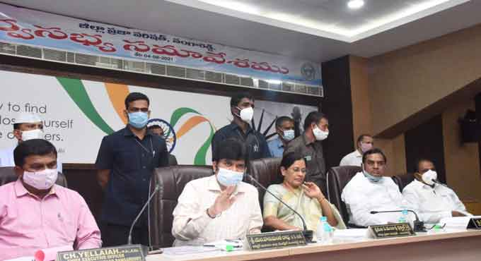 Sangareddy Collector warns of stringent action against drug peddlers